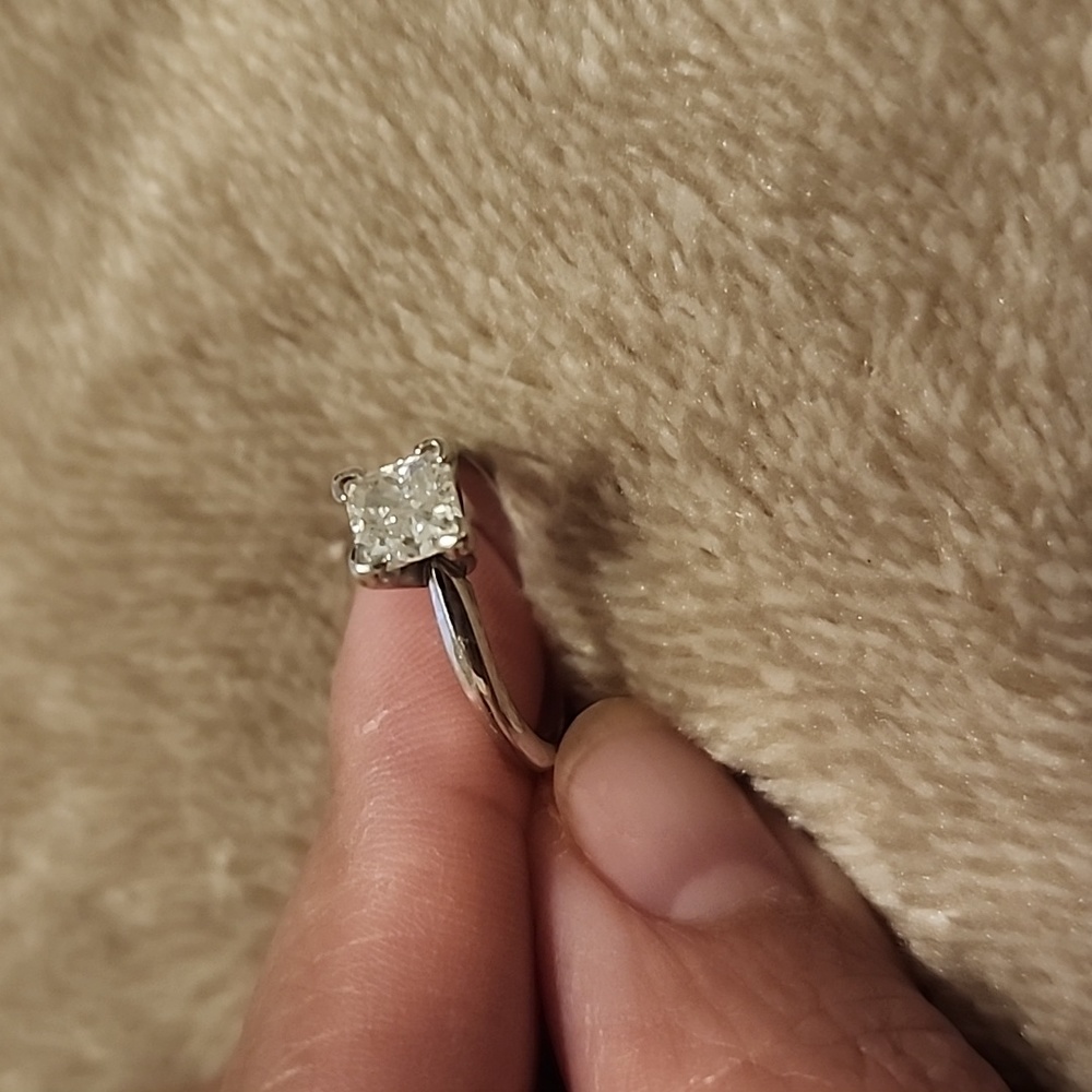 1 carat natural diamond solitaire ring